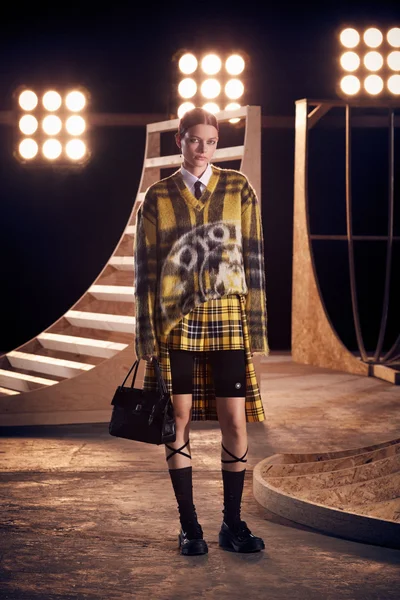 Look 2